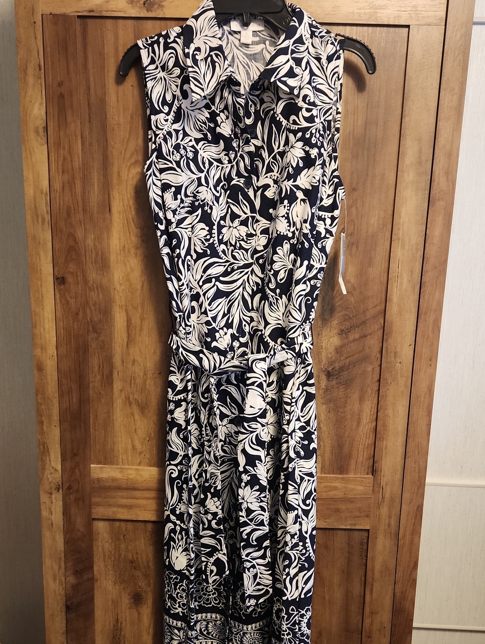 Navy and White Floral Paisley Sleeveless Resortwear Dress With Belt